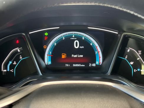 Used 2017 Honda Civic Touring image 27
