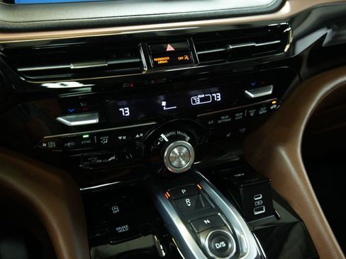 Used 2023 Acura MDX SH-AWD w/ Technology Package image 46