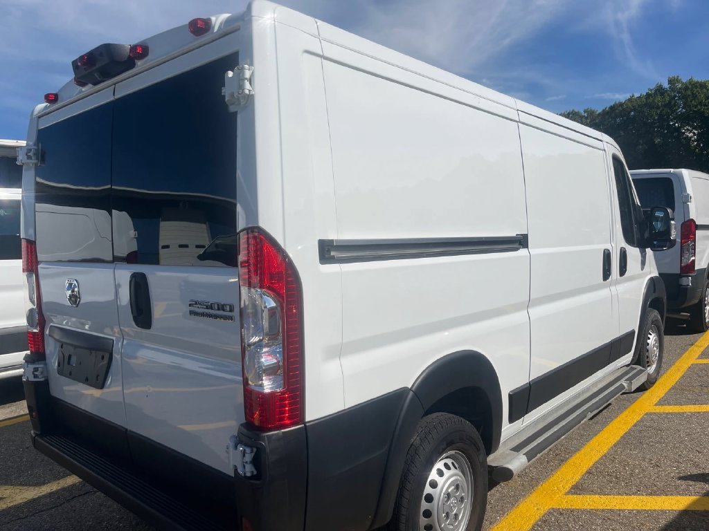 Used 2025 RAM ProMaster 2500 w/ U-Haul Equipment Group FWD image 6