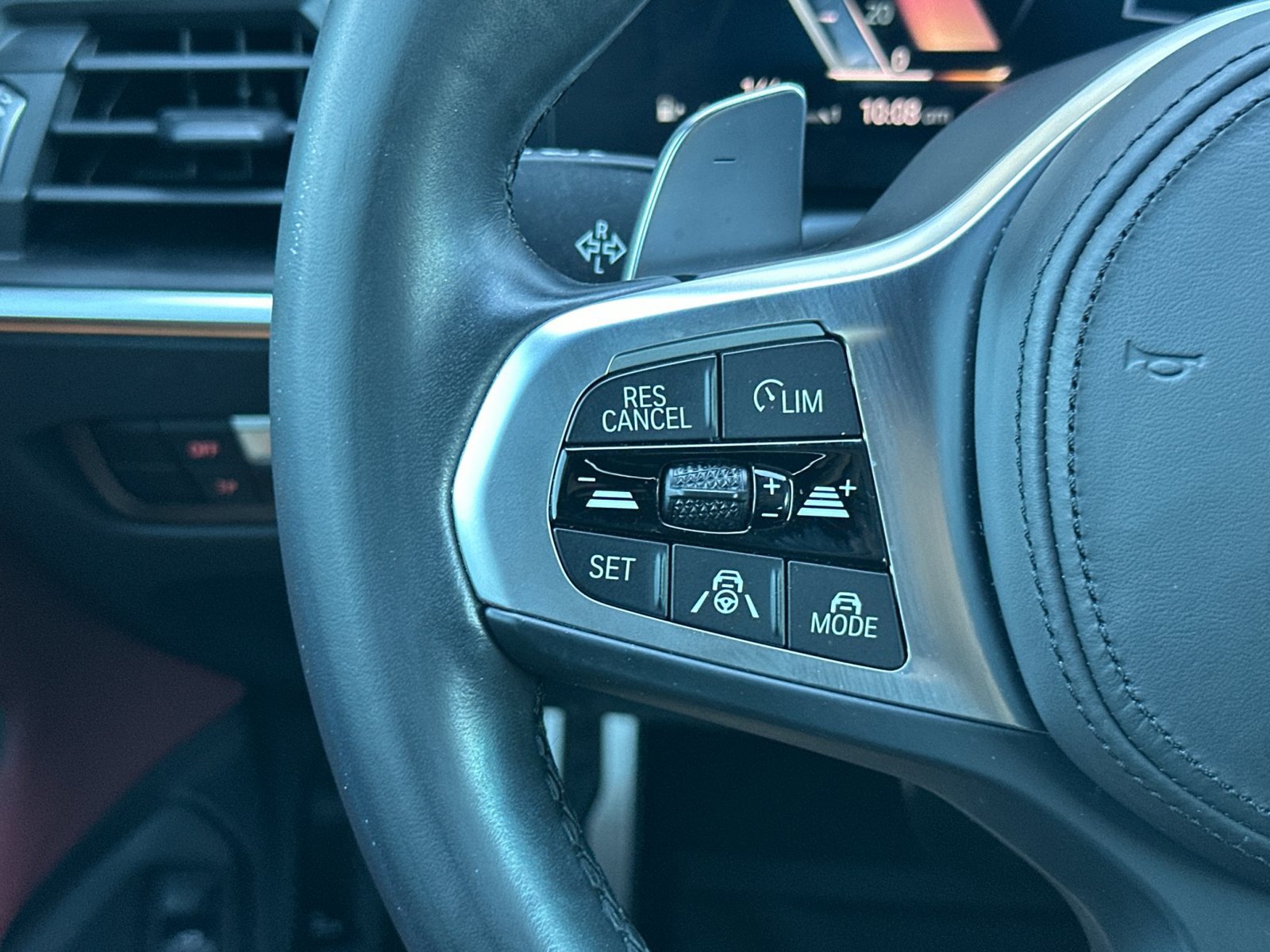 Used 2024 BMW M440i Coupe RWD image 25