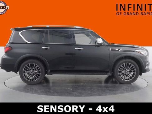 Used 2024 INFINITI QX80 Premium Select AWD/4WD image 8
