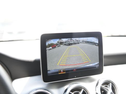 Used 2020 Mercedes-Benz GLA 250 image 18