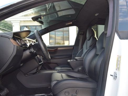 Used 2019 Tesla Model X 100D AWD/4WD image 15