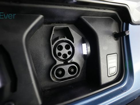 Used 2023 Kia Niro Wave image 24