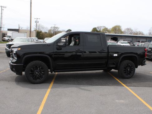 New 2026 Chevrolet Silverado 3500 High Country w/ High Country Premium Package AWD/4WD image 5