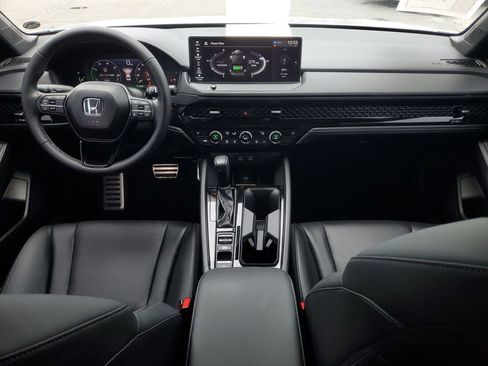 Certified 2025 Honda Accord Sport image 30