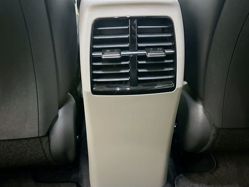 Used 2023 Kia Niro Wave FWD image 29