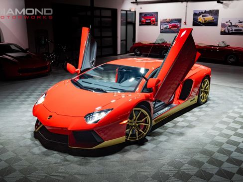 Used 2017 Lamborghini Aventador LP 700-4 image 25