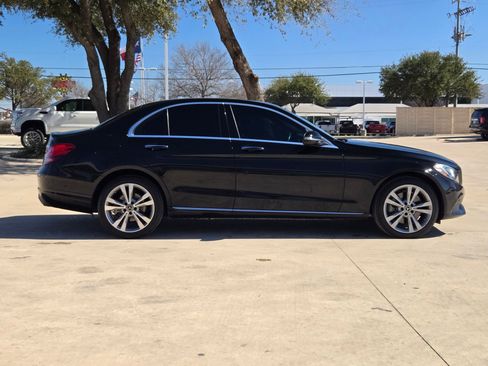 Used 2018 Mercedes-Benz C 300 4MATIC Sedan image 2