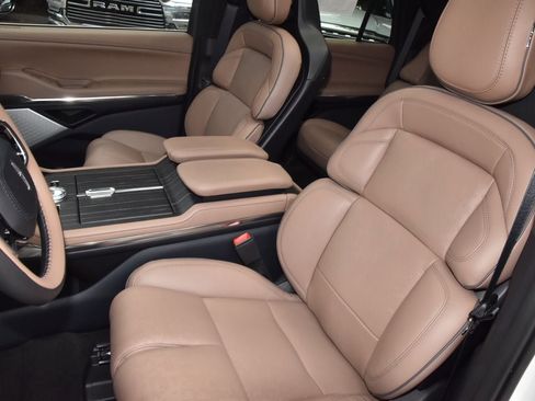 New 2026 Lincoln Navigator Black Label image 36