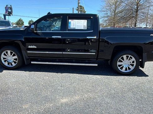 Used 2015 Chevrolet Silverado 1500 High Country w/ High Country Premium Package image 8