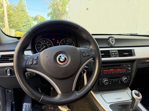 Used 2010 BMW 328i Sedan RWD image 12