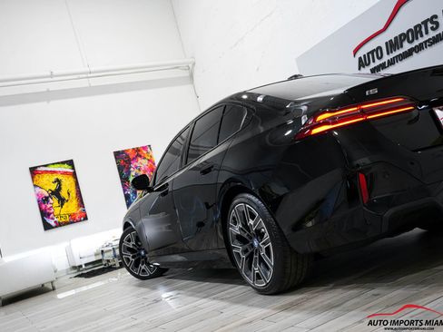 Used 2025 BMW i5 xDrive40 w/ M Sport Package image 88