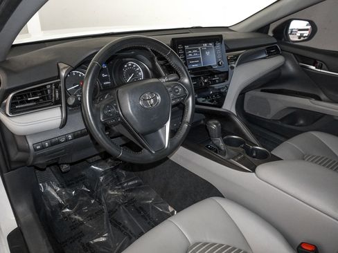 Used 2023 Toyota Camry SE image 21