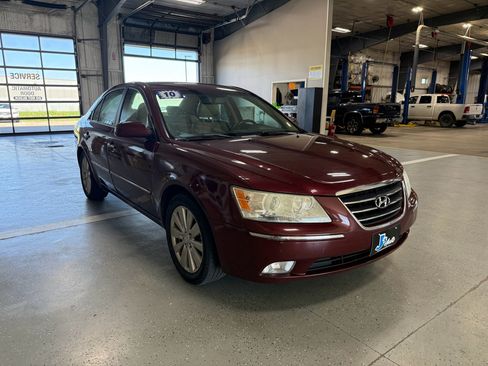 Used 2010 Hyundai Sonata Limited FWD image 4