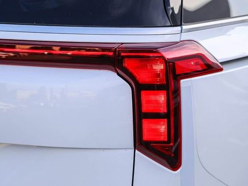 New 2026 Kia Carnival image 10