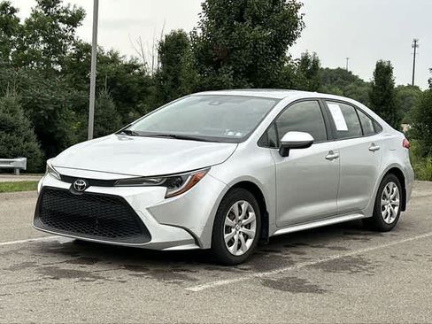 Used 2021 Toyota Corolla LE FWD image 1