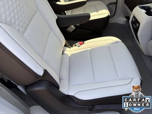 Used 2024 GMC Acadia Denali FWD image 11