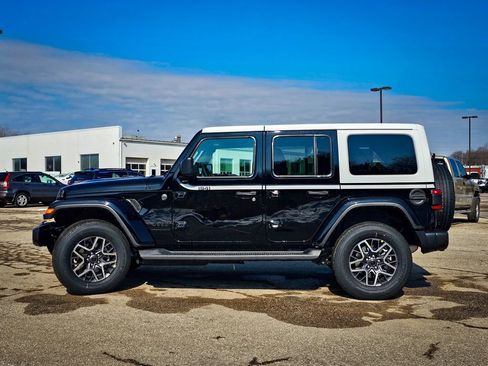 New 2026 Jeep Wrangler Sahara image 6