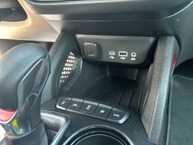 Used 2023 Chevrolet TrailBlazer RS w/ Convenience Package AWD/4WD image 47