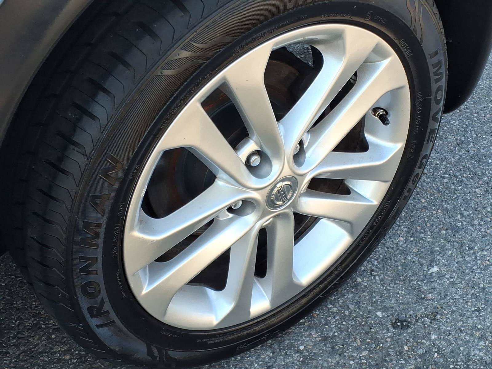 Used 2014 Nissan Juke SL AWD/4WD image 13