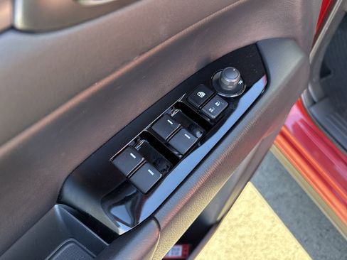 Used 2023 MAZDA CX-5 AWD 2.5 S w/ Preferred Package image 16