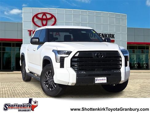 Used 2025 Toyota Tundra SR5 image 1