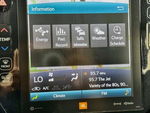Used 2017 Toyota Prius Prime Advanced FWD image 35
