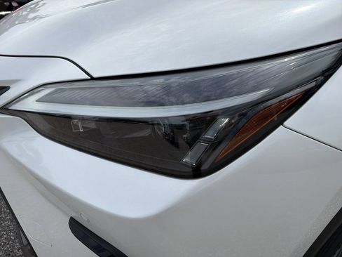 Used 2025 Lexus NX 250 FWD w/ Accessory Package (K3) image 9