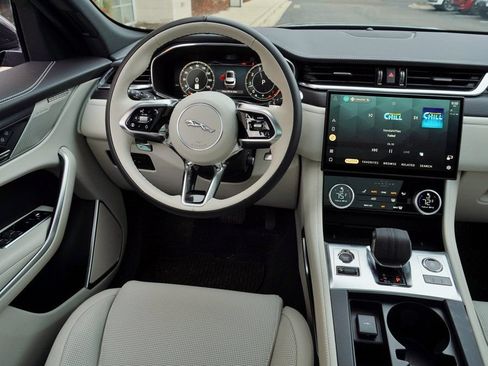 Used 2025 Jaguar F-PACE R-Dynamic S AWD/4WD image 14