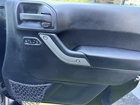 Used 2015 Jeep Wrangler Unlimited Sport w/ Quick Order Package 24S image 26