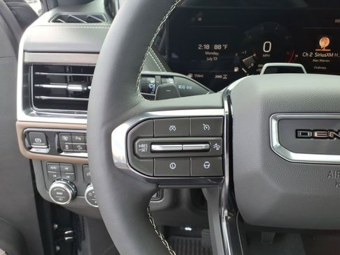 New 2026 GMC Yukon Denali Ultimate AWD/4WD image 11