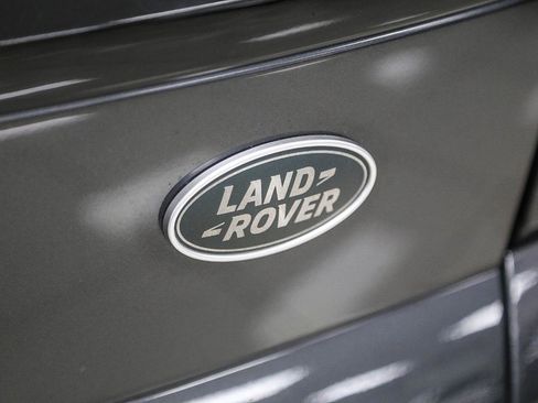 Used 2019 Land Rover Range Rover Sport HST AWD/4WD image 32
