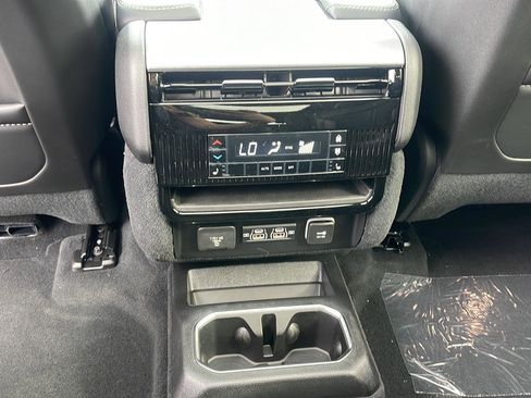 New 2026 Jeep Grand Wagoneer Limited w/ Premium Group II AWD/4WD image 27