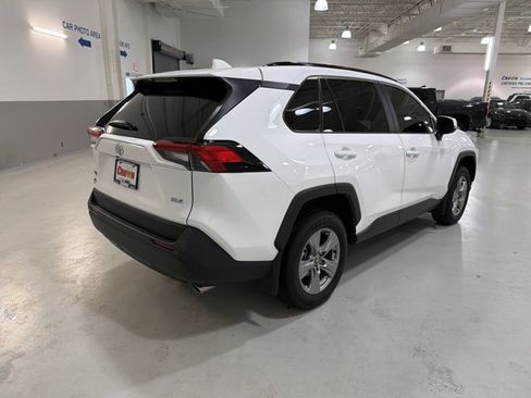 Used 2024 Toyota RAV4 XLE w/ Convenience Package FWD image 9