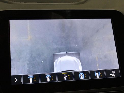 Used 2021 Chevrolet Equinox Premier image 48