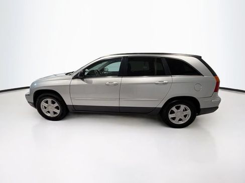 Used 2005 Chrysler Pacifica Touring FWD image 4