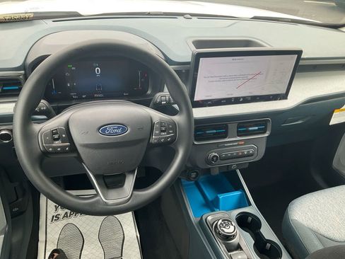 New 2026 Ford Maverick XLT AWD/4WD image 25