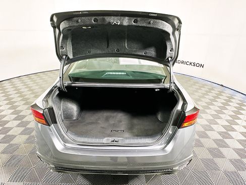 Used 2024 Nissan Altima 2.5 SR image 31