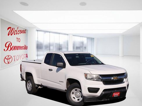 Used 2016 Chevrolet Colorado W/T RWD image 2