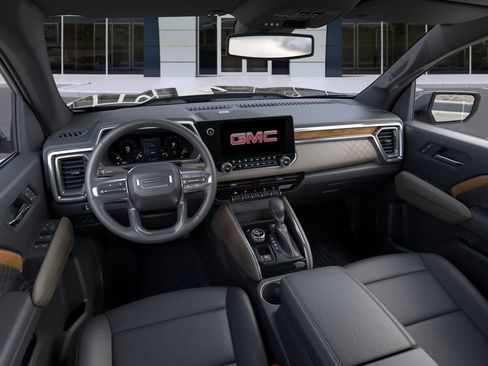 New 2026 GMC Canyon Denali w/ LPO, Denali Black Edition image 15