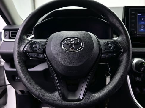 Used 2022 Toyota RAV4 LE AWD/4WD image 21