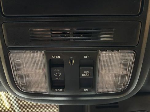 Used 2023 Honda Passport EX-L image 21