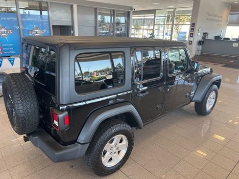 Used 2021 Jeep Wrangler Unlimited Sport image 6