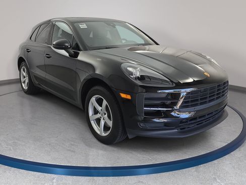 Used 2020 Porsche Macan AWD/4WD image 3