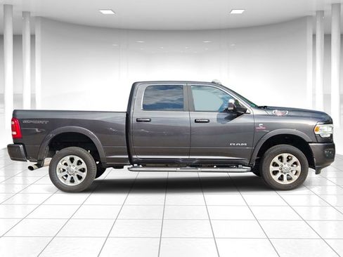 Used 2022 RAM 2500 Laramie AWD/4WD image 2