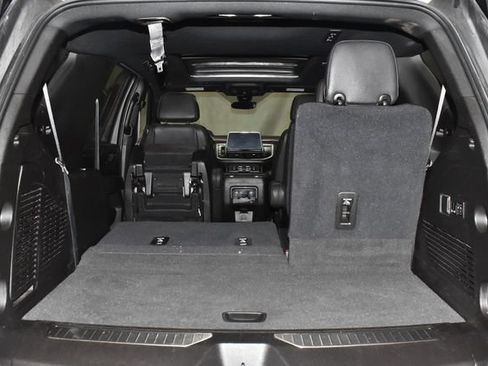Used 2021 Chevrolet Tahoe High Country AWD/4WD image 37