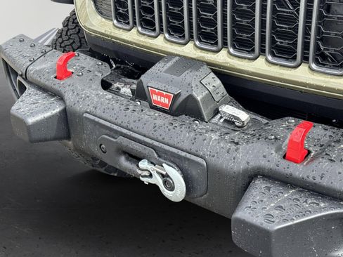 New 2025 Jeep Wrangler Unlimited Rubicon w/ Steel Bumper Group image 11