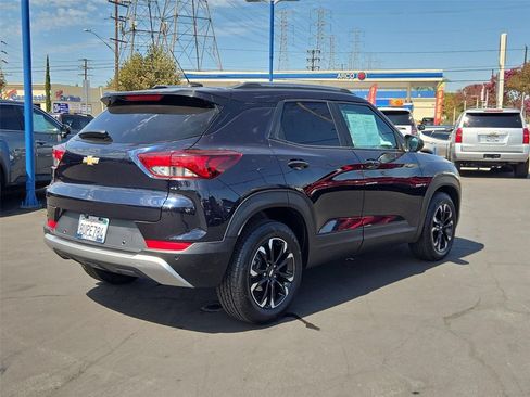 Certified 2021 Chevrolet TrailBlazer LT w/ Premium Seating Package FWD image 28