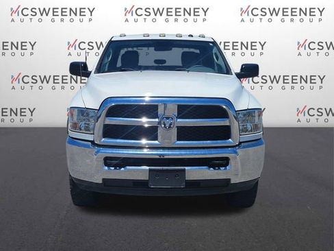 Used 2018 RAM 2500 Tradesman w/ Chrome Appearance Group AWD/4WD image 8